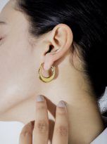 Shrimp Body Pattern Hoop Earrings Gold